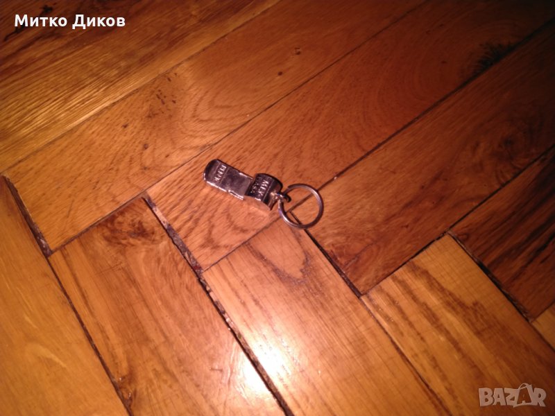 Метална свирка Лондон винтидж, снимка 1