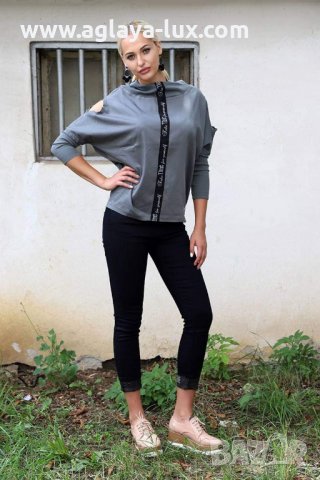 Дамска блуза, снимка 1 - Блузи с дълъг ръкав и пуловери - 24250769