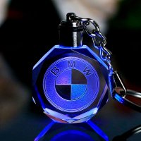 Кристален ключодържател BMW, снимка 1 - Аксесоари и консумативи - 25480199