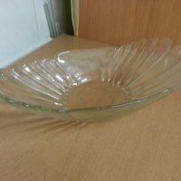 Овална стъклена купа, снимка 1 - Аксесоари за кухня - 22630135