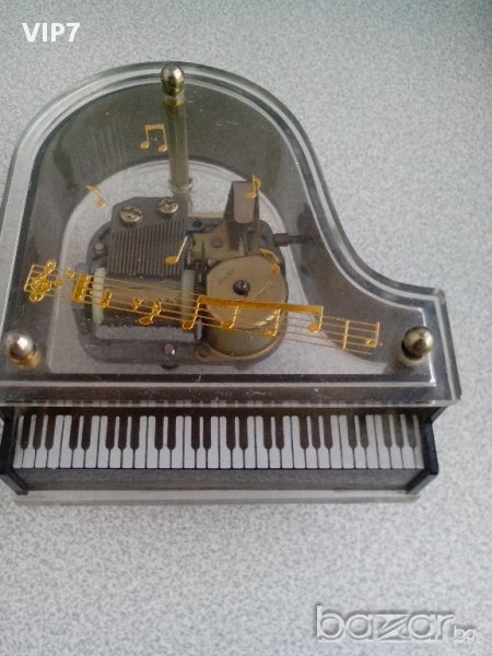 Музикална кутия 1977 г., Schmid , Music Box , Tomorrow , снимка 1