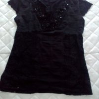 Дантелена ластична блуза, снимка 1 - Тениски - 18628285