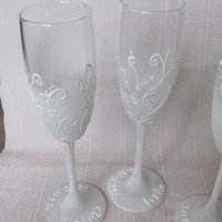 Ръчно рисувани чаши за младожeнци и кумовe, снимка 6 - Декорация за дома - 19776667