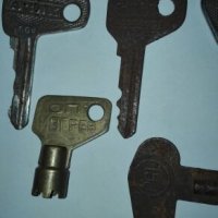 Интересни автомобилни ключета, снимка 4 - Колекции - 24707180