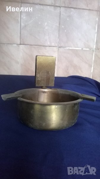 стар месингов пепелник с поставка за кибрит, снимка 1