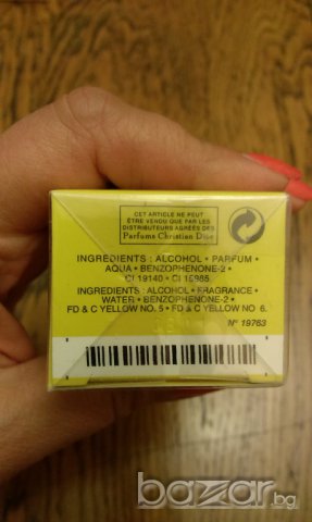 Дамска тоалетна вода Christian Dior Eau dе Dolce Vita 30 мл. спрей, снимка 3 - Дамски парфюми - 7177970