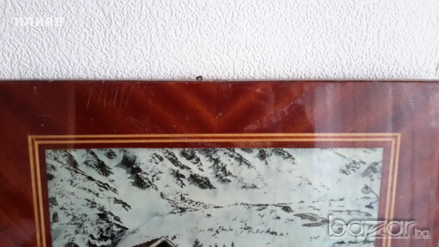 Стара снимка вкарана във дърво и лакирана има забележки , снимка 3 - Други - 17707126