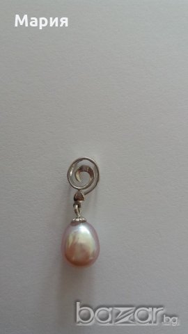 сребърна висулка с естествена перла, снимка 1 - Колиета, медальони, синджири - 21327099