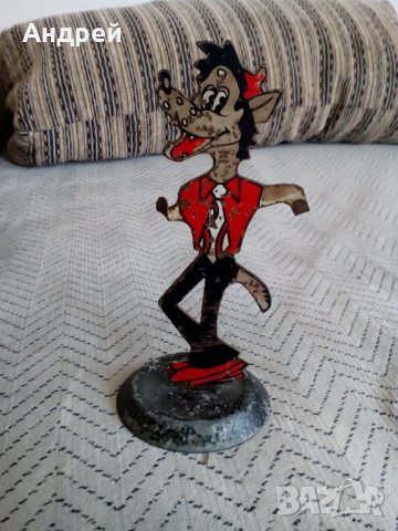 Стара фигурка Ну Погоди