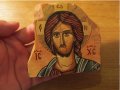 † ръчно рисувана икона на Исус Христос  върху керамична плочка с автограф., снимка 2