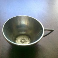 Малка чашка, снимка 1 - Антикварни и старинни предмети - 10834065