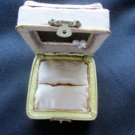 Старинна кутия  за годежен пръстен , снимка 6 - Антикварни и старинни предмети - 17569806