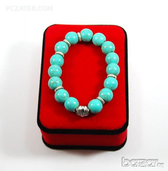 Гривна с зелени камъчета, снимка 1