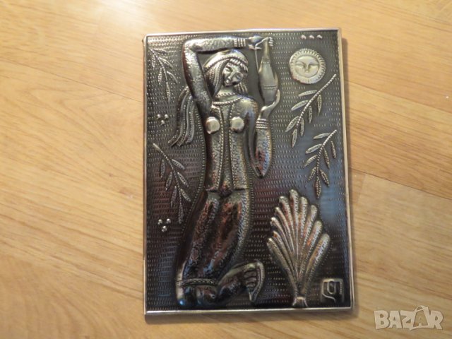 медно пано, медна картина - Красота изящество и сексапил от мед