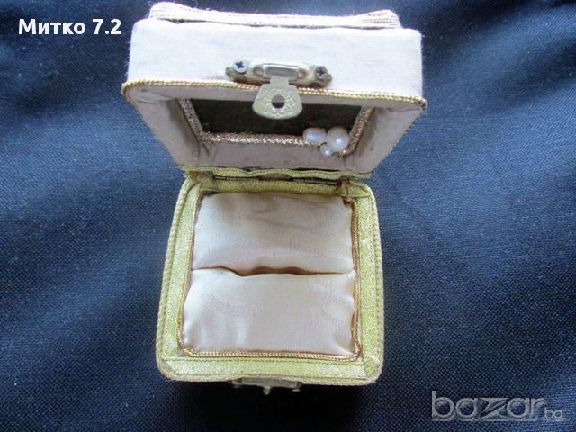 Старинна кутия  за годежен пръстен , снимка 6 - Антикварни и старинни предмети - 17569806