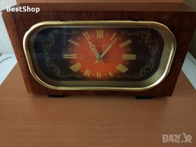 Ретро Часовник Янтар, снимка 1 - Антикварни и старинни предмети - 25384940
