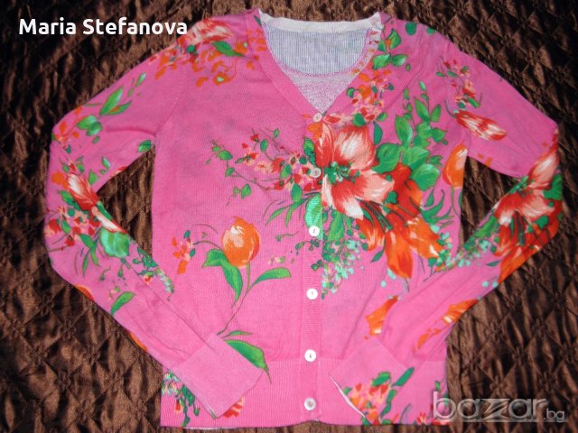 Цикламена жилетка на цветя