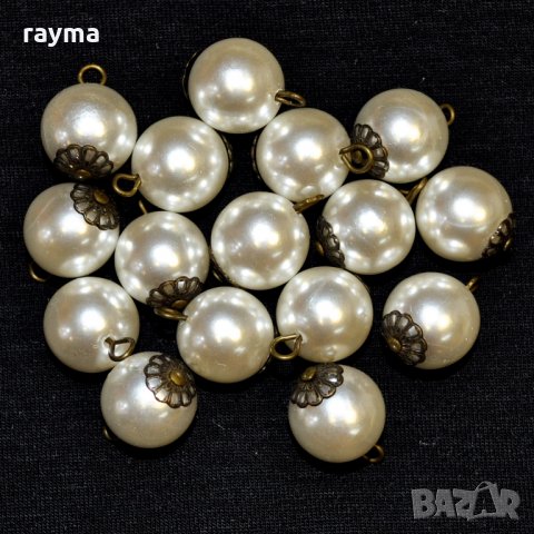 Бели перли с метален обков 
