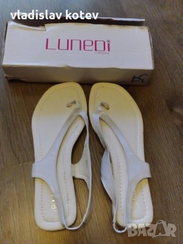 Бели чехли , снимка 3 - Чехли - 24698498