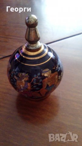 Керамична малка ваза за масла, парфюм с позлата, снимка 2 - Други - 21491072