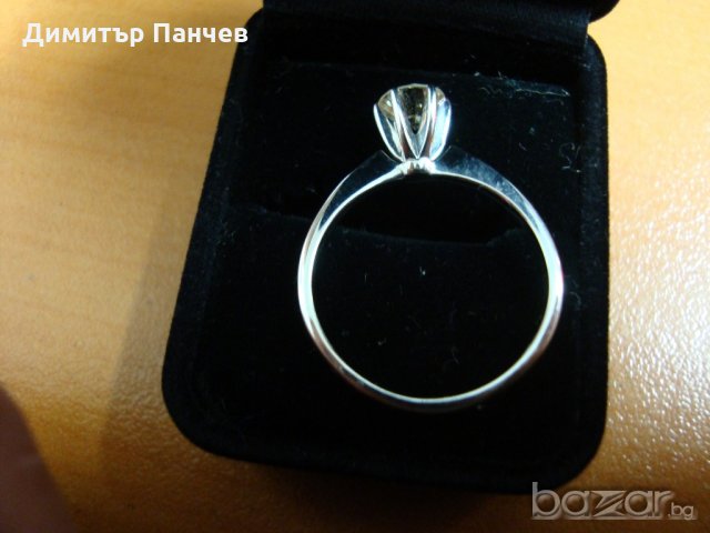 Дамски пръстен с диамант, снимка 5 - Пръстени - 19789082