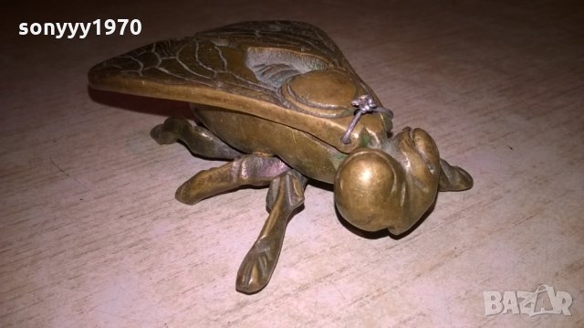 ПОРЪЧАНА-муха-пепелник-мед/месинг-20см-внос швеицария, снимка 6 - Колекции - 24090472