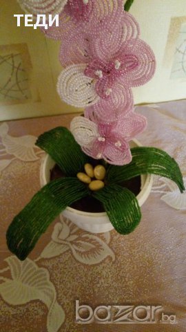 Орхидея от мъниста, снимка 4 - Декорация за дома - 16986339