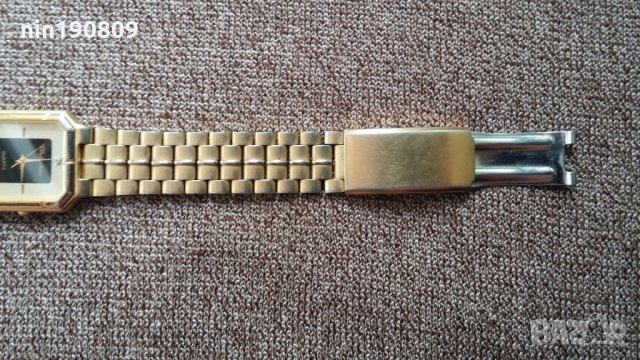 Часовник Valentino от 70-те, снимка 5 - Други - 22067022