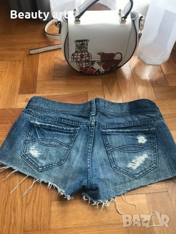 Abercrombie - секси къси дънкови панталонки , размер - XS, снимка 3 - Къси панталони и бермуди - 25867164