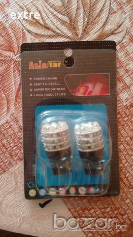 2 LED крушки за стопове/габарити светещи в синьо