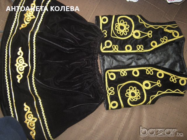 кадифен комплект за момиче