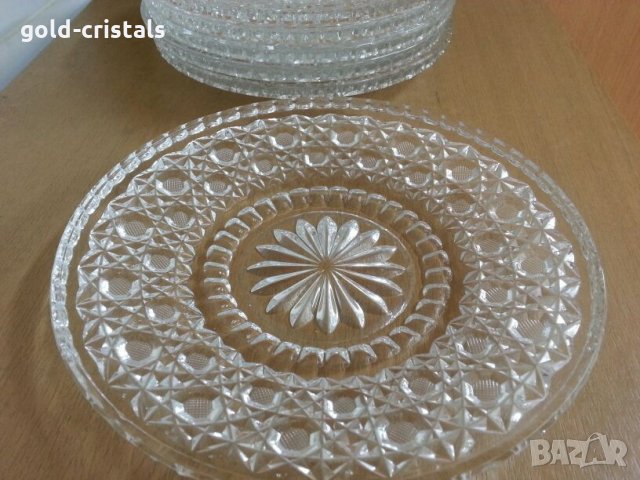 кристални чинии