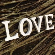 дървен надпис LOVE за украса и декорация торта или др., снимка 1 - Други - 17411014