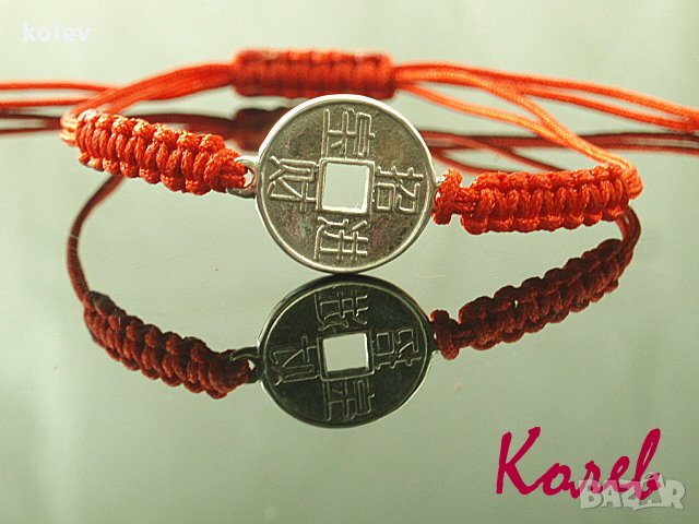 сребърна китайска монета за късмет в гривна червен конец, снимка 1