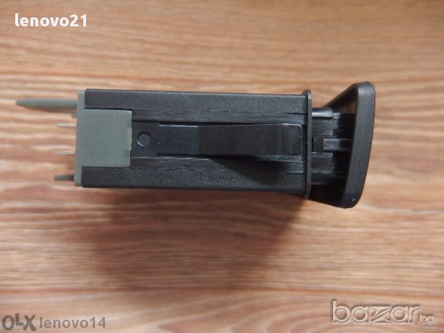 Ключ за Аварийни светлини за Volkswagen Golf 4 Bora, снимка 3 - Части - 11585815