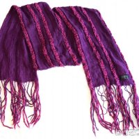 Дамски вълнен шал в лилаво и виолетово, снимка 1 - Шапки - 23437826