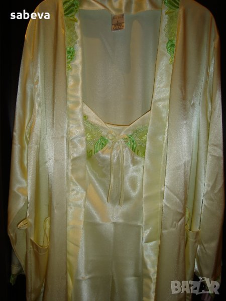 Нова сатенена ношница с халат , снимка 1