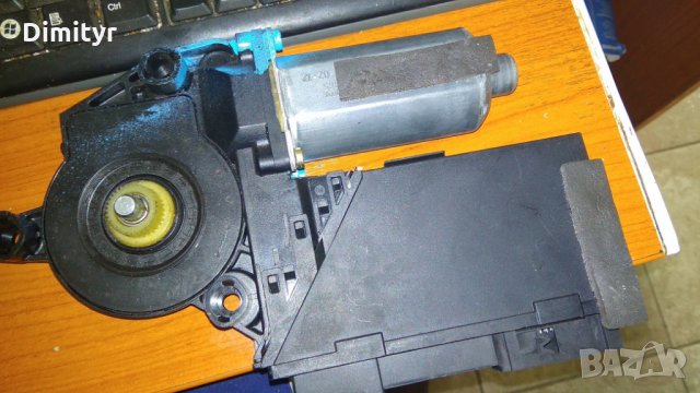 Моторче предно ел. стъкло Vw Phaeton, снимка 4 - Части - 23952909