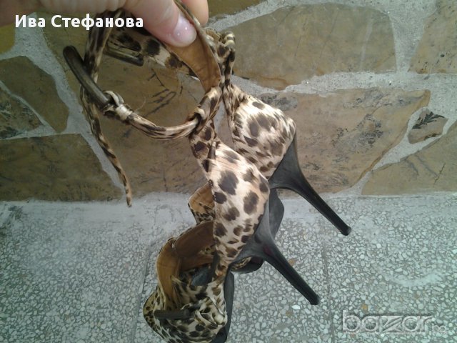 леопардови сандали номер 39 с висок ток, снимка 3 - Сандали - 7341668