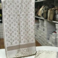 Дамски шал Louis Vuitton бежави, снимка 1 - Шапки - 21906275