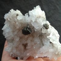 № 67  Млечен кварц,Кварцова друза,Планински кристал, Кристали, Минерали, , снимка 5 - Други - 23887039