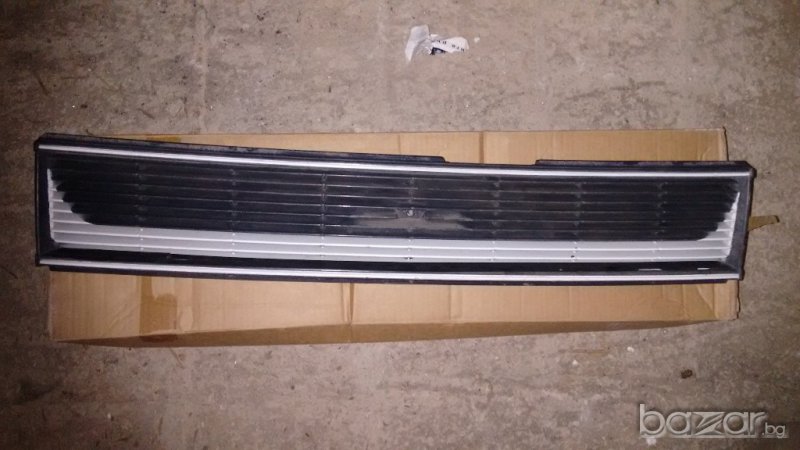 Оригинална предна решетка 5310112500 Корола/Corolla _E80_ 1983-1987, снимка 1