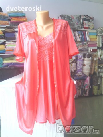 Комплект нощничка с халатче, снимка 3 - Нощници - 13531247