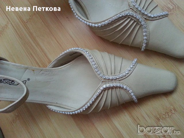 Обувки дамски официални с блестящи ивици малък размер, снимка 5 - Дамски обувки на ток - 13399117