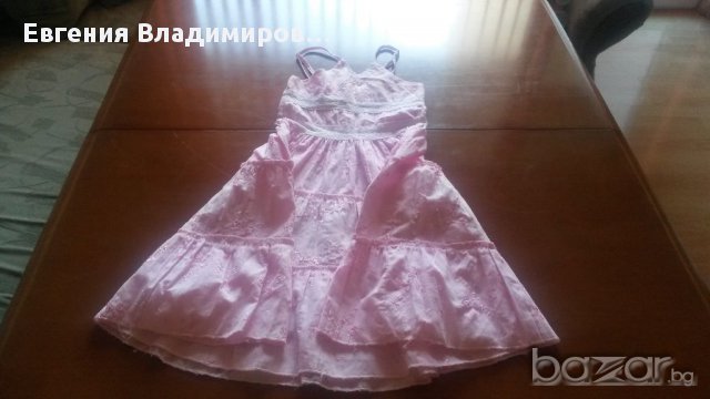 Розова рокличка + подарък, снимка 1 - Детски рокли и поли - 10639674
