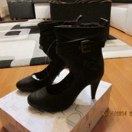модерни обувки тип бота внос от Англия номер 40, снимка 2 - Дамски обувки на ток - 10884216