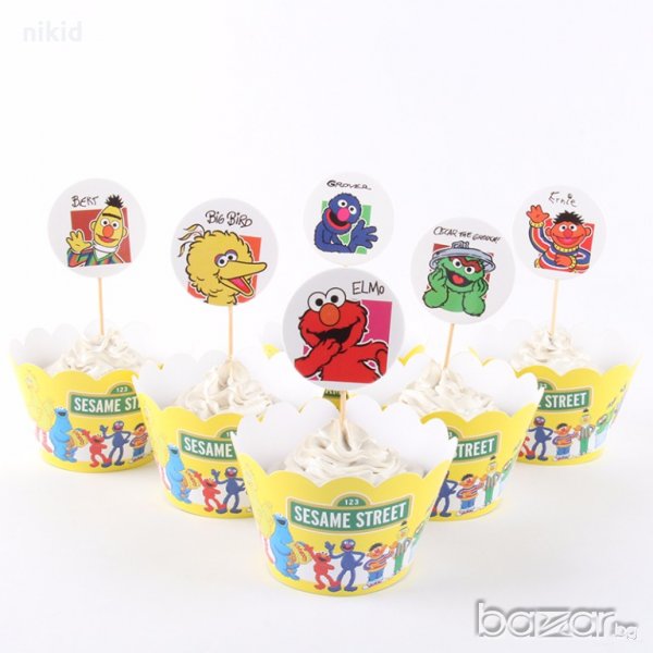12 бр Улица Сезам Бисквитено чудовище Muppet Cookie Monster топери и кошнички украса  за мъфини, снимка 1