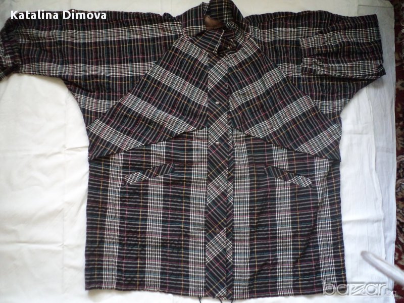 Продавам яке/риза от вълнен крепон тип прилеп ръкави, ново, снимка 1