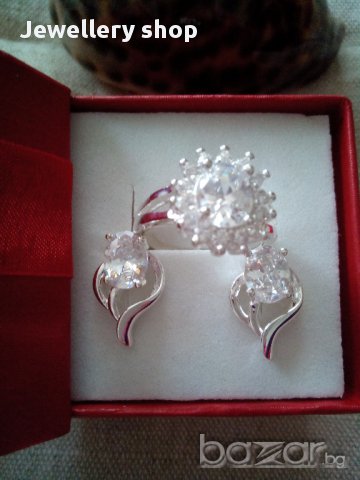 Сребърни обеци и пръстен, комплект Френд, код 0702, снимка 1 - Бижутерийни комплекти - 9304139
