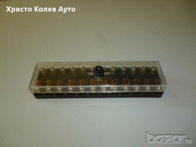 Кутия за бушони 12бр